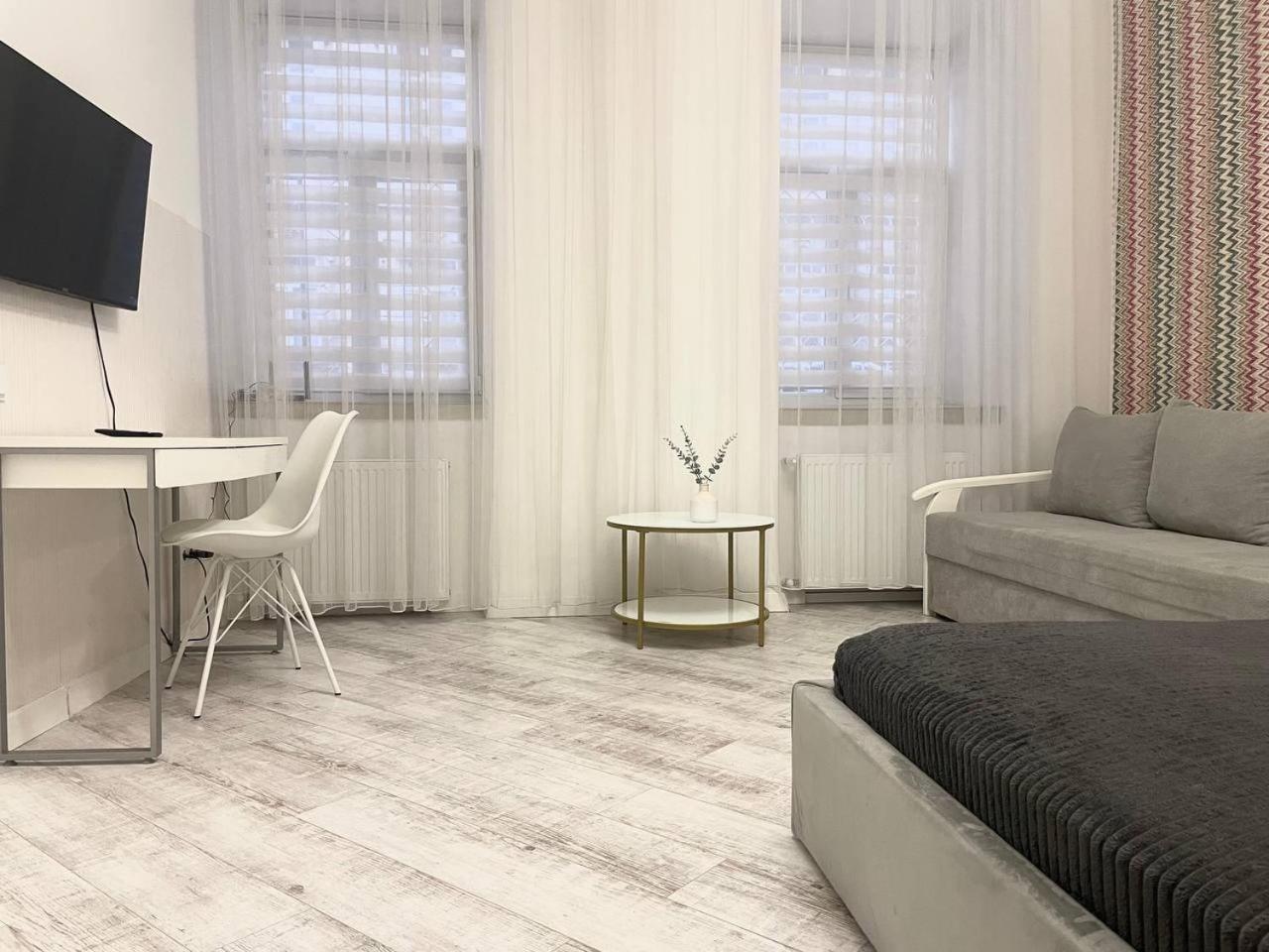 Куліша 15, Апартаменти В Центрі,Тц Форум,Оперний Lviv Kültér fotó